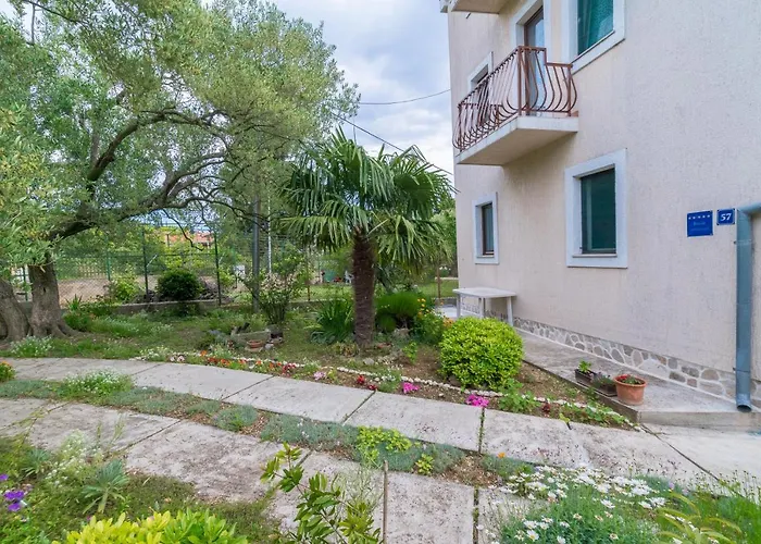 Bepina Biograd Na Moru