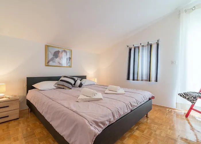 Bepina Apartament Biograd Na Moru