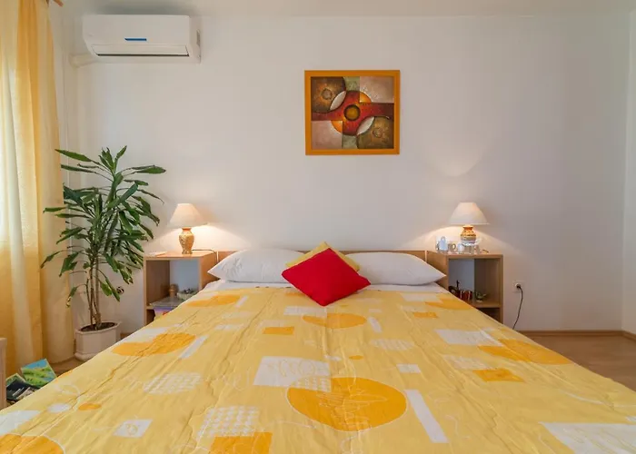 Bepina Apartament Biograd Na Moru